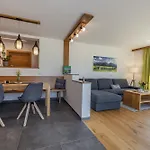 Apartment Apartmenthaus - Erlebenswert Bauernhof Gruber Sankt Lorenzen im Lesachtal