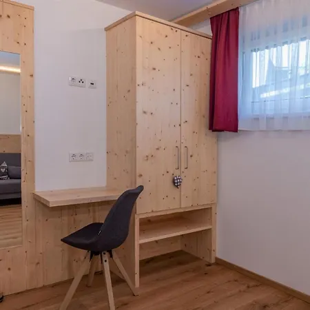 Apartmenthaus - Erlebenswert Bauernhof Gruber Lägenhet Sankt Lorenzen im Lesachtal