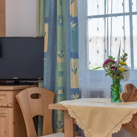 Apartmenthaus - Erlebenswert Bauernhof Gruber Apartmán Sankt Lorenzen im Lesachtal