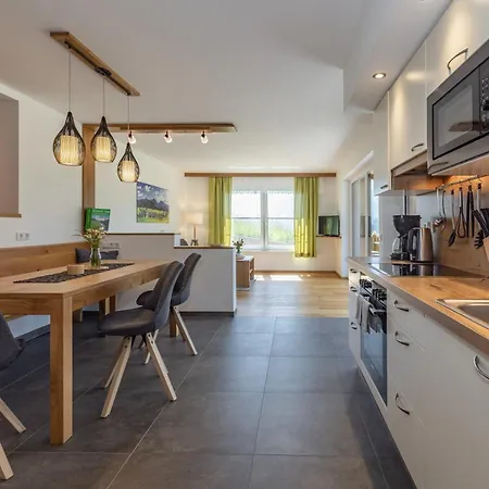 Apartmenthaus - Erlebenswert Bauernhof Gruber *