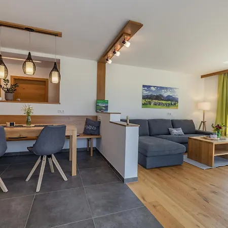 아파트 Apartmenthaus - Erlebenswert Bauernhof Gruber Sankt Lorenzen im Lesachtal